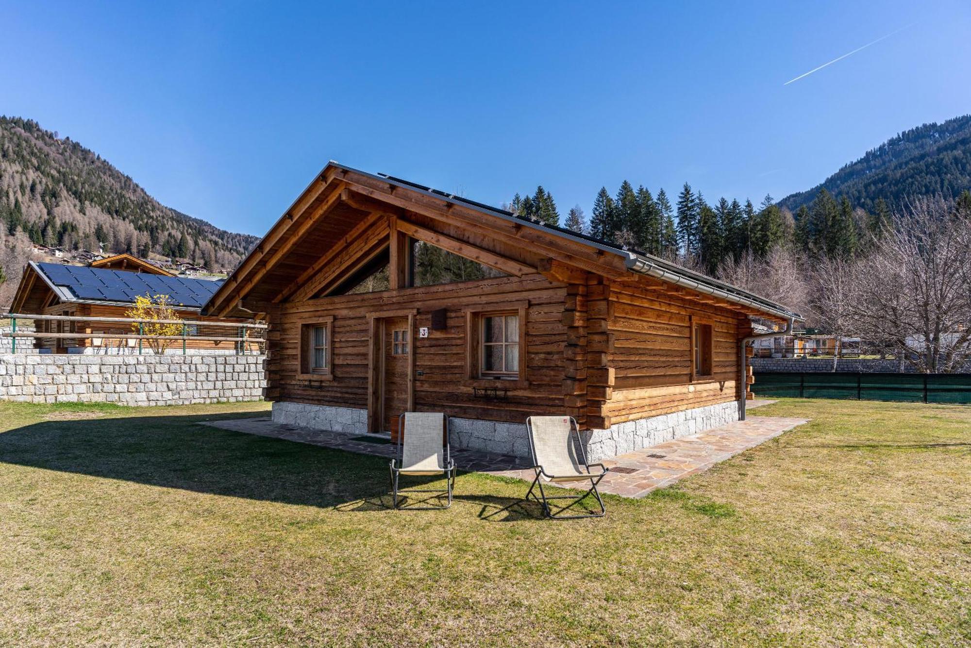 Chalet Camping Fae 3 Villa Madonna Exterior foto