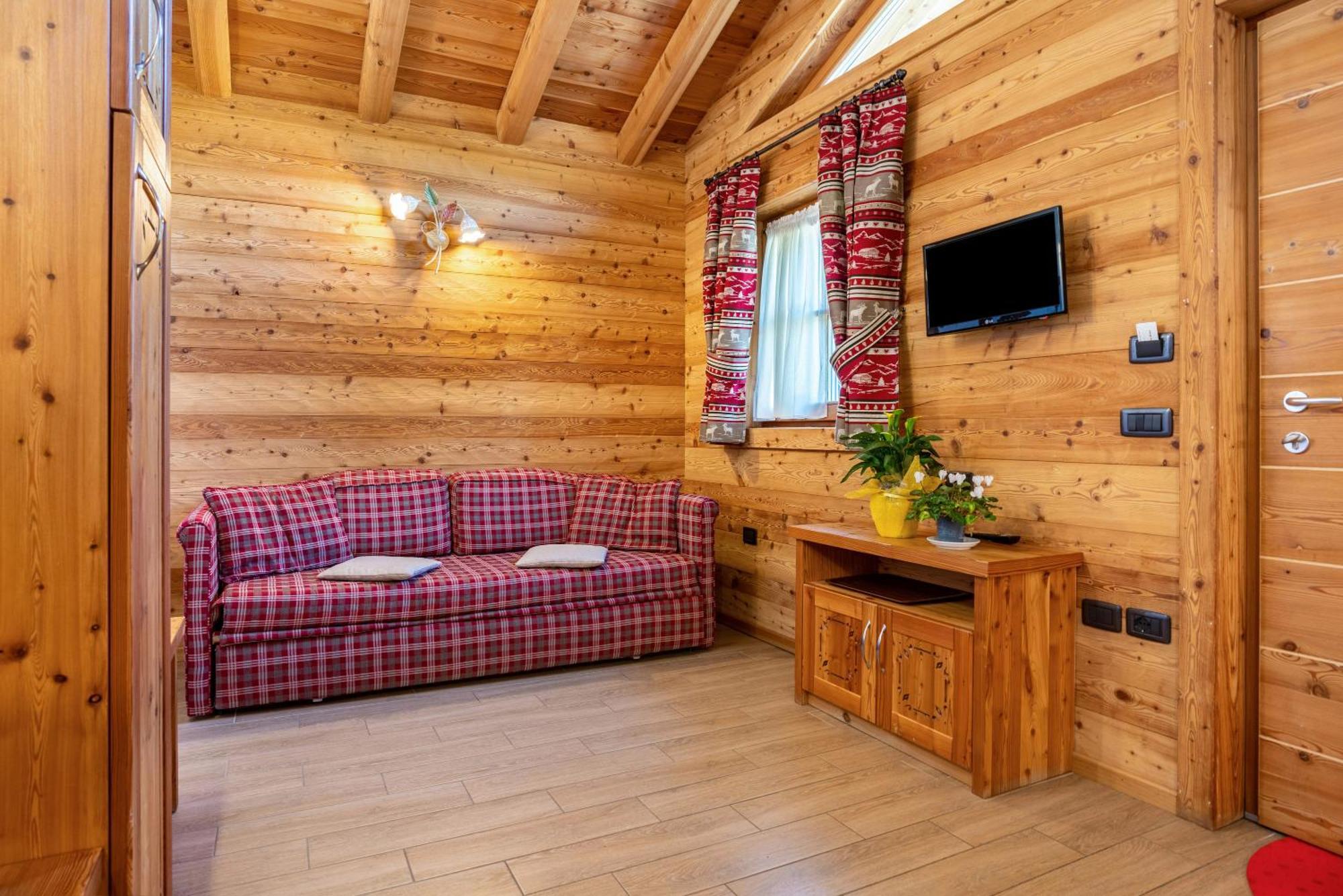 Chalet Camping Fae 3 Villa Madonna Exterior foto